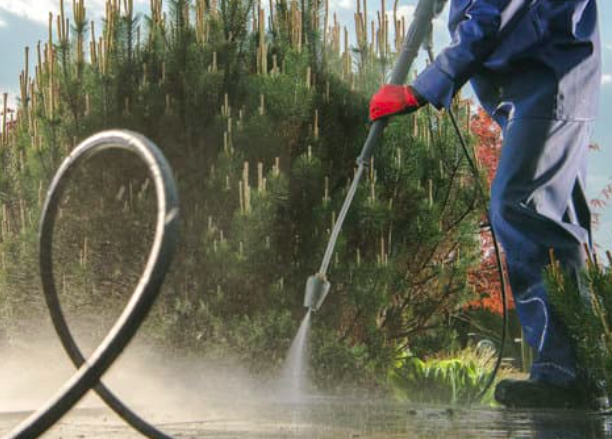 An image of commercial pressure washing in Folsom, CA.