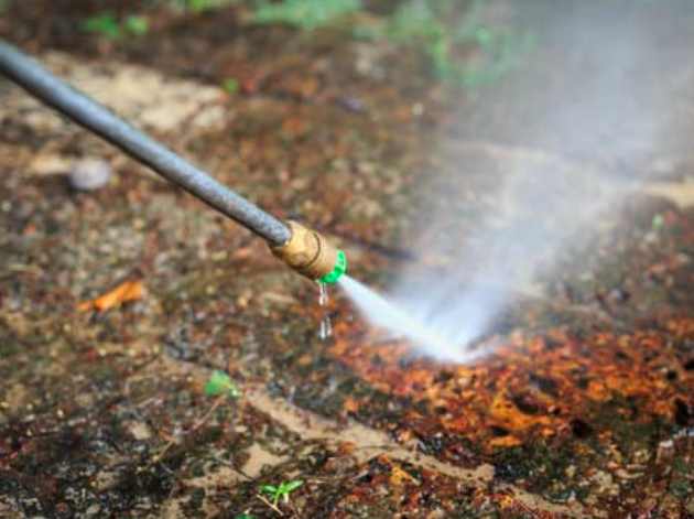 This is picture of pressure washing in Folsom, CA.