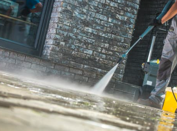 This is a picture of gas station pressure washing in Folsom, CA.